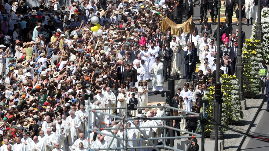 El papa León XVI ofició una misa ante más de 1,2 millones de fieles en Madrid