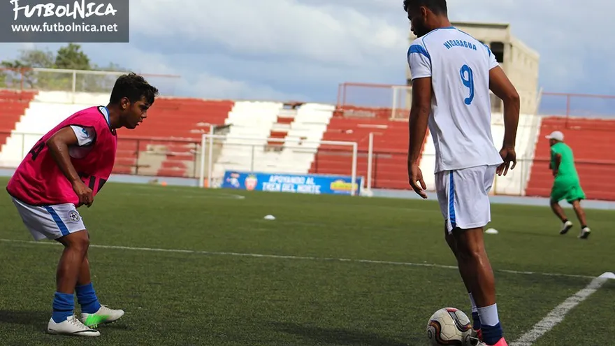 Selecciones de Nicaragua entrena para Copa en Panamá