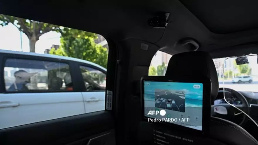 Un modelo del robotaxi o Cybercab