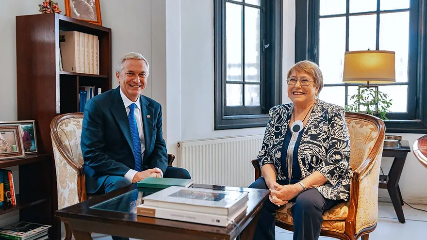 Jose Antonio Kast y Michelle Bachelet