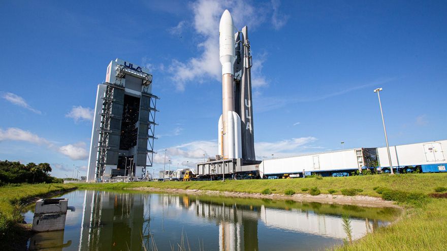 NASA lanza cohete Atlas V.