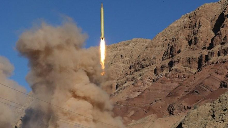 Irán hizo este miércoles varias pruebas con misiles balísticos