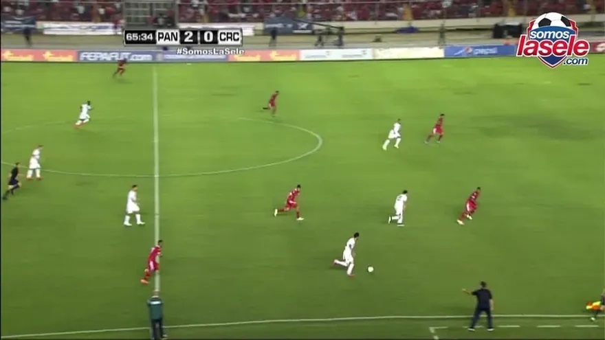 Gol de Costa Rica de penal el 2-1