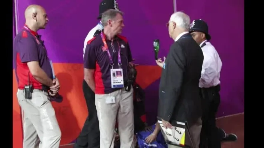 Golpe judoca a espectador