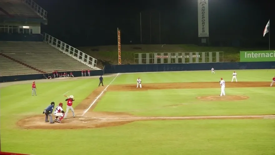 Los Nacionales vencieron a las Águilas y empataron la serie final