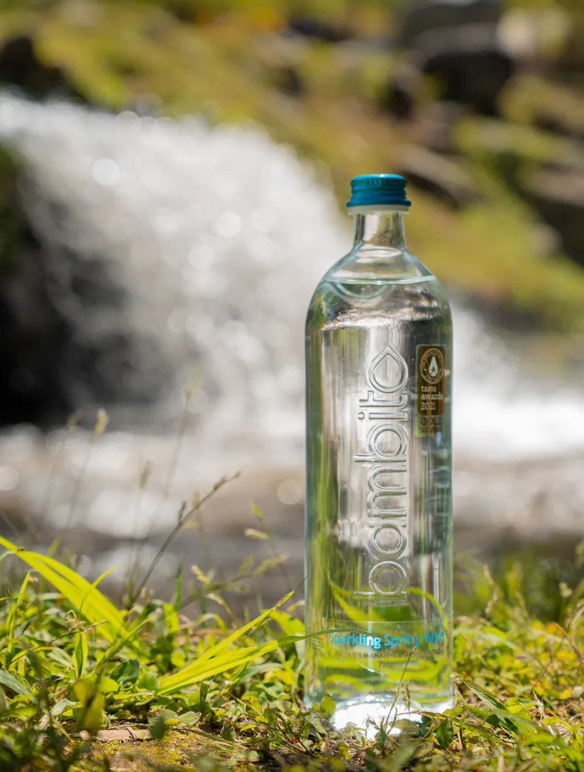 Agua con sílice