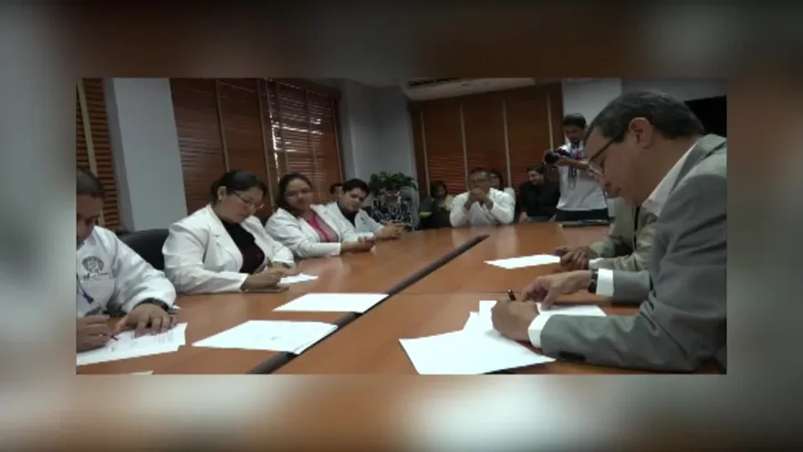 Administrativos del HST anuncian posibles medidas de fuerza