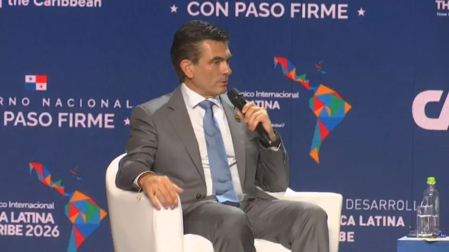 Foro Económico 2026: Presidente Rodrigo Paz destaca avances democráticos de Bolivia al cierre de la actividad