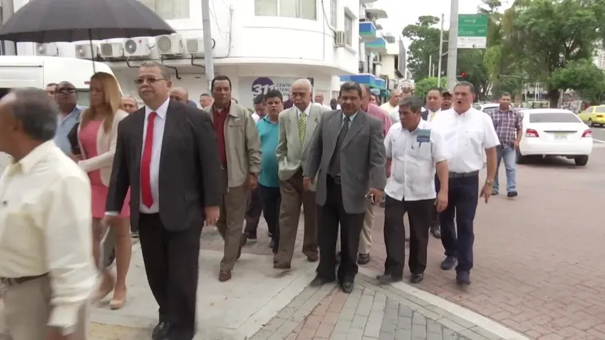 Querellan a director de la ATTT