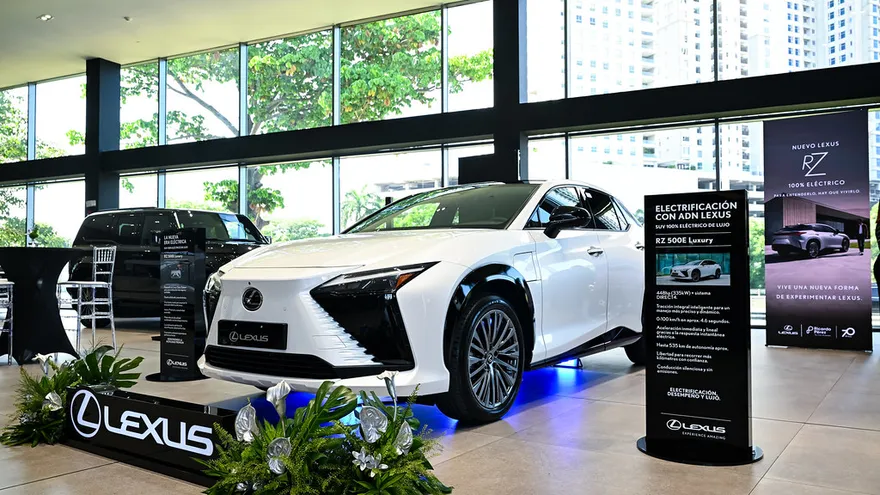 El nuevo RZ representa la máxima expresión de esta evolución, integrando un avanzado sistema de propulsión totalmente eléctrico