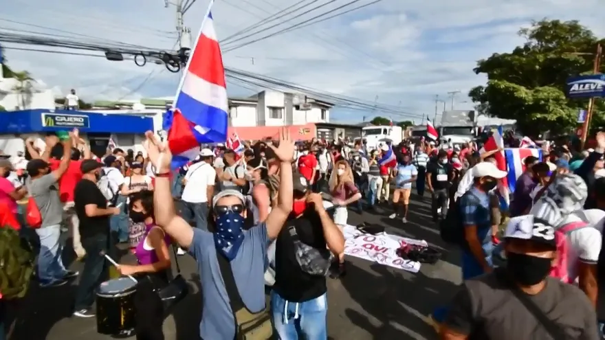 Policía dispersa manifestación en Costa Rica contra pacto con FMI