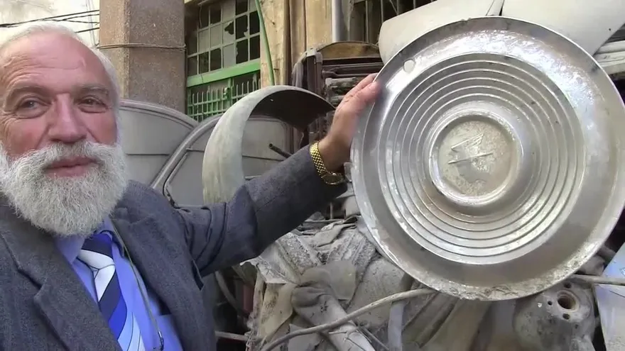 El coleccionista de coches antiguos de Alepo que sueña en abrir un museo
