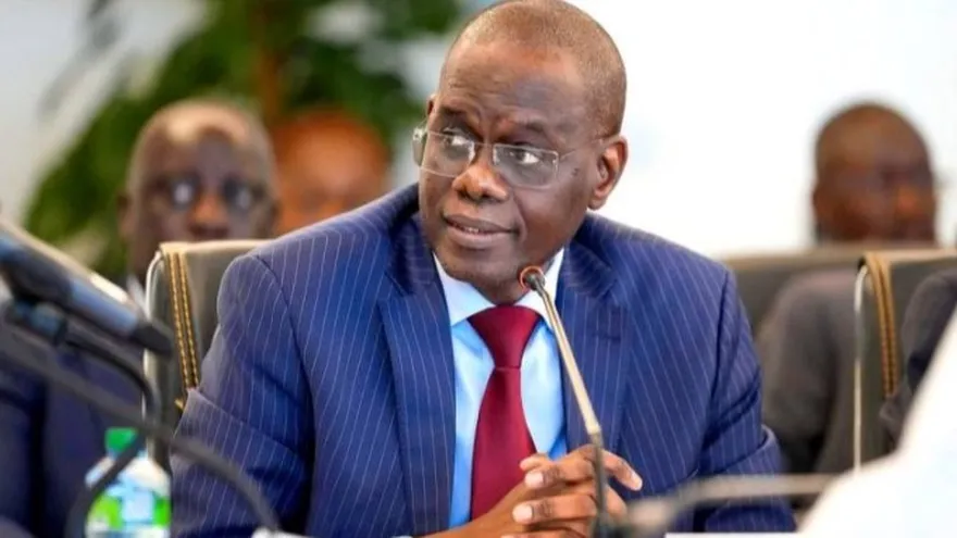 Presidente de Senegal nombra como primer ministro a ex banquero central