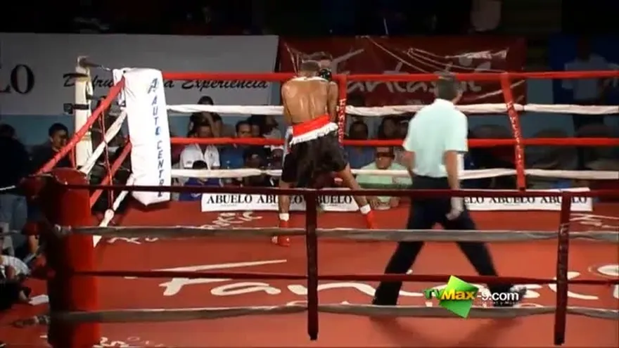 Jaime Arboleda suma otro triunfo por KO