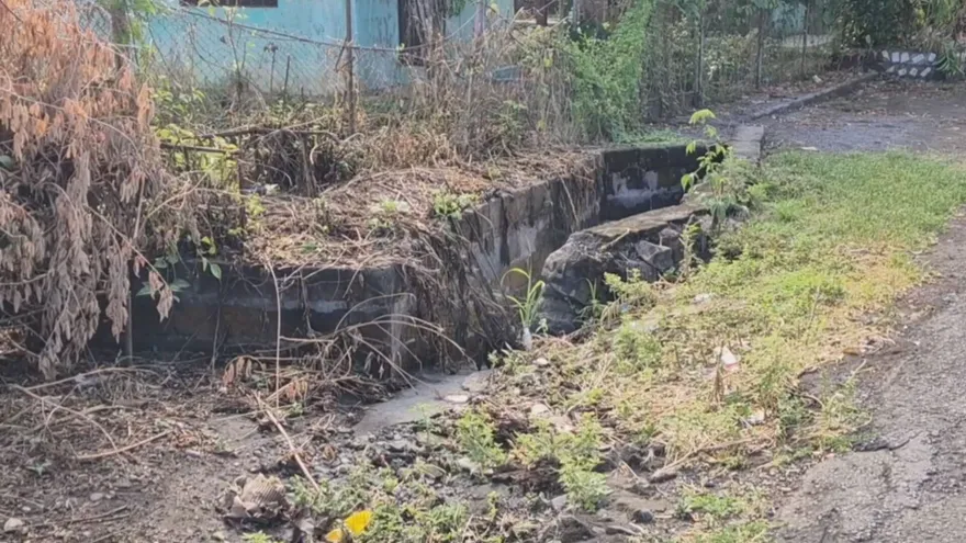 Familias piden dragado urgente ante temor por lluvias en David