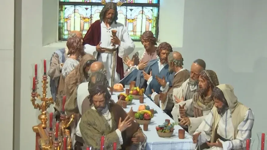 Bendicen las imágenes de la Última Cena en el Casco Antiguo