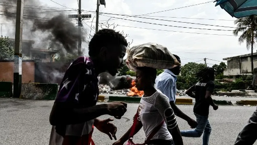 Clima tenso en Haití con llamado a huelga por escasez de combustible