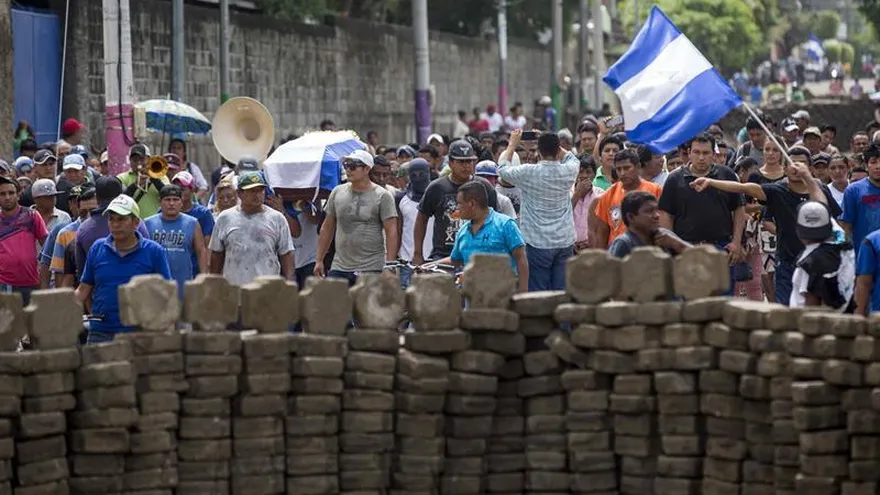Nicaragua cumple tres meses de crisis con más de 300 muertos, dividido y en zozobra.