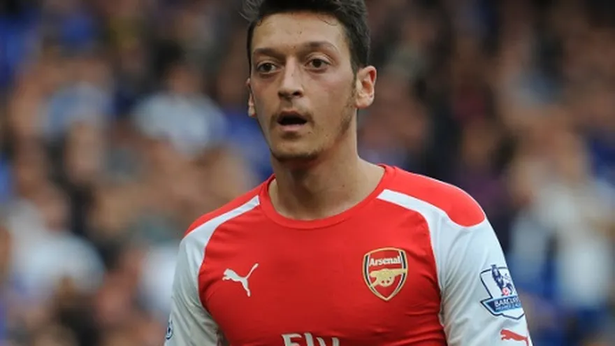 Guardiola quería a Özil pero Wenger dijo que no