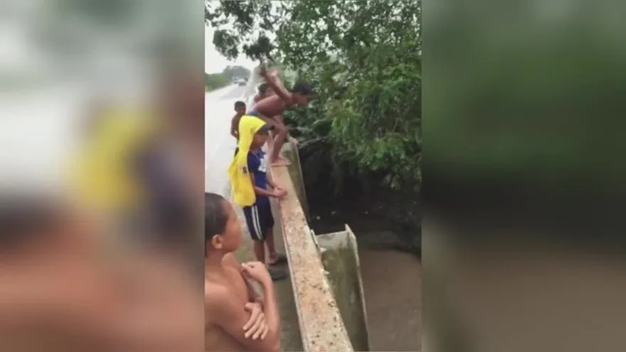 Pide proteger a los niños durante las inundaciones