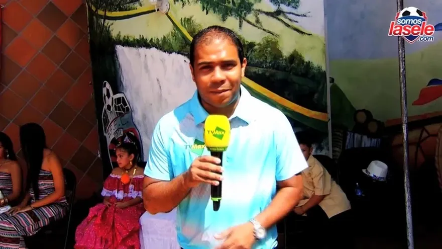 Reconocimiento al equipo campe