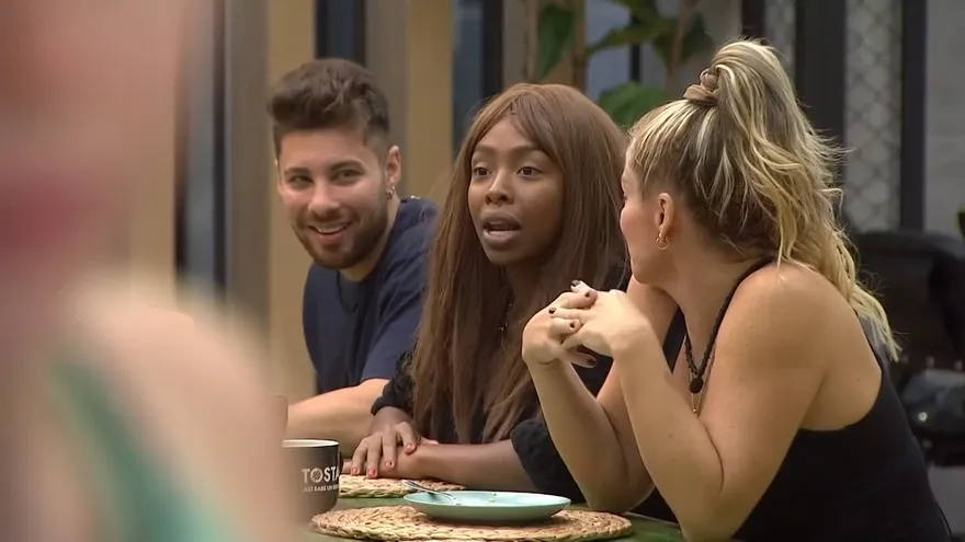 La discusión de Karen Sevillano y Juanda Zapata