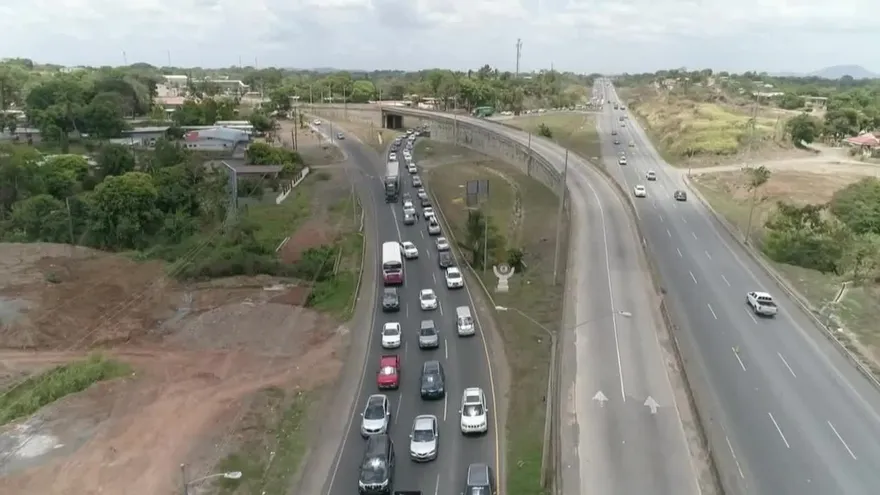 Más de 40 mil vehículos se han trasladado al interior del país