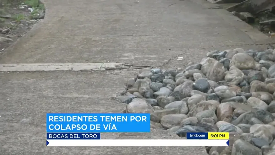 Tramo de vía en Bocas del Toro en mal estado