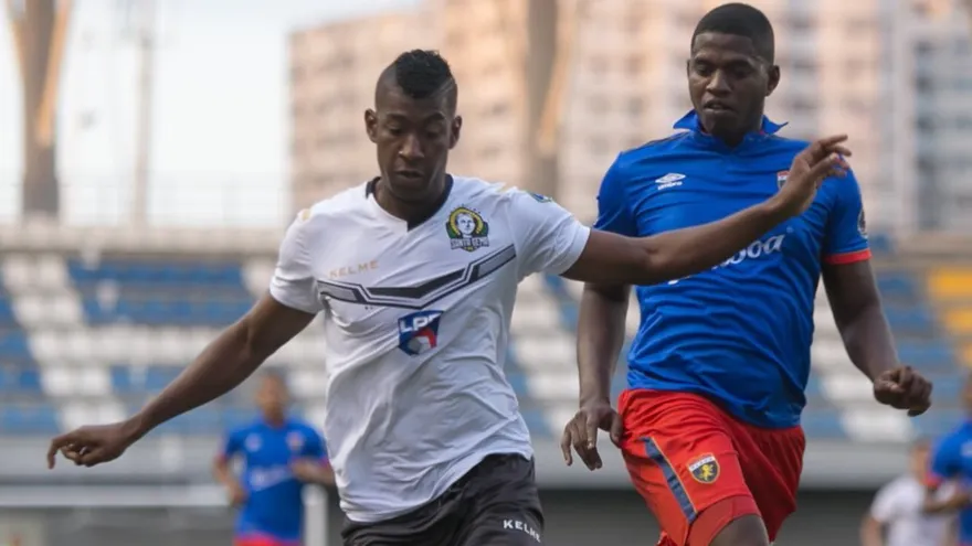 Plaza Amador y Santa Gema de la mano en partido