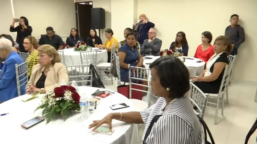 Mujeres buscan mayor presencia en la política