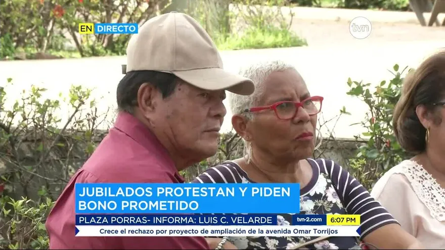 Jubilados piden información sobre pago de bonos