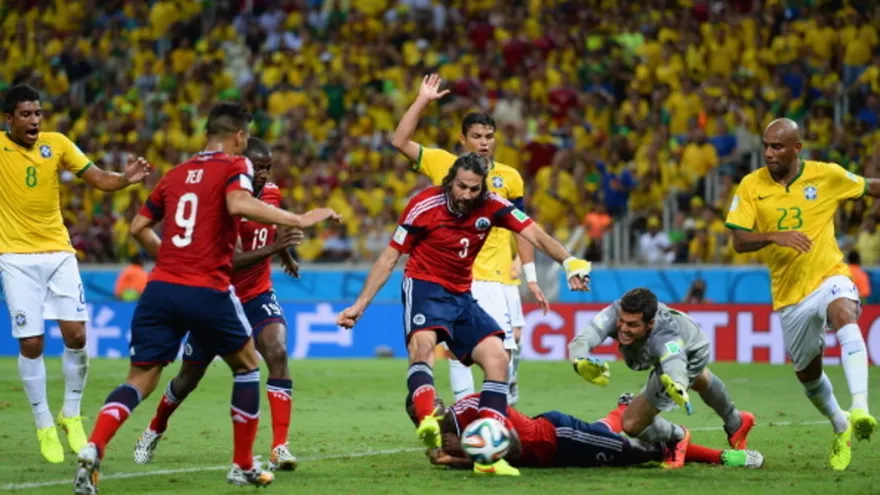 Resumen: Brasil 2-1 Colombia