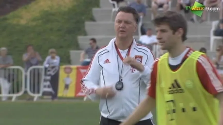 Van Gaal entrenar