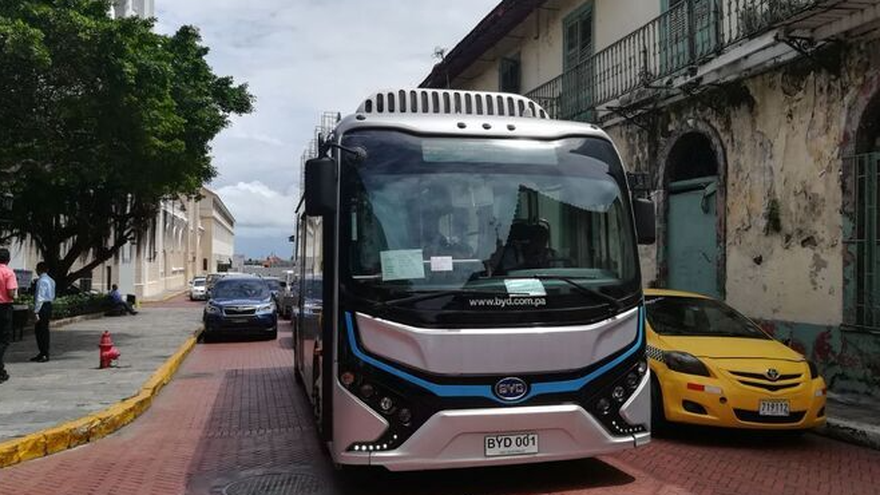 Pasa a segundo debate proyecto que incentiva la movilidad eléctrica en el transporte terrestre de Panamá