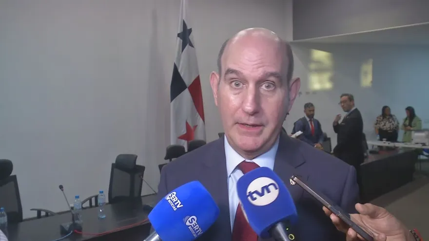 Ministro Chapman: No hay nuevo impuesto para comprar viviendas nuevas, es 'extinción de una exención'