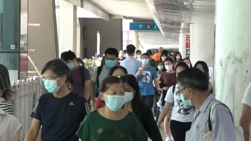 Investigadores afirman haber descubierto un primer caso de reinfección con covid-19