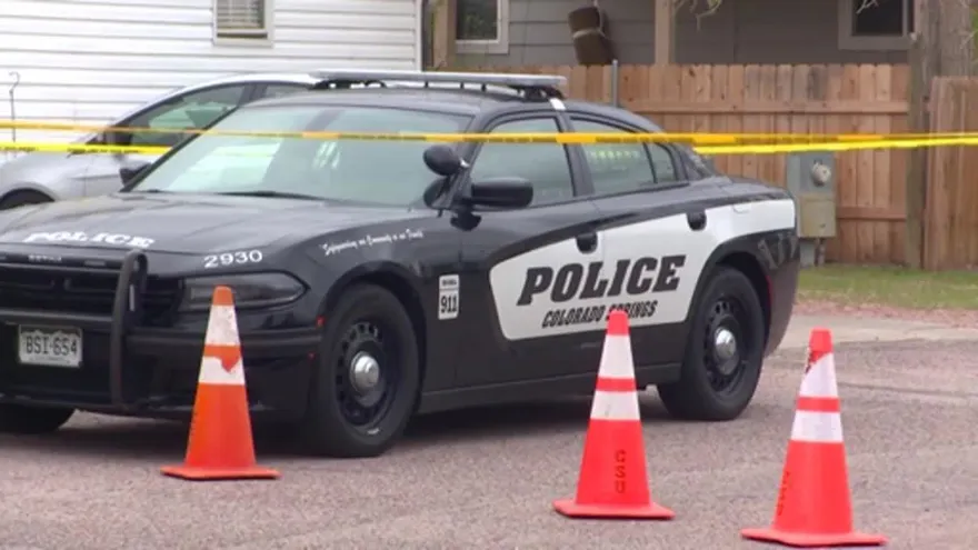 Hombre mata a seis personas en un tiroteo durante un cumpleaños en EEUU y se suicida