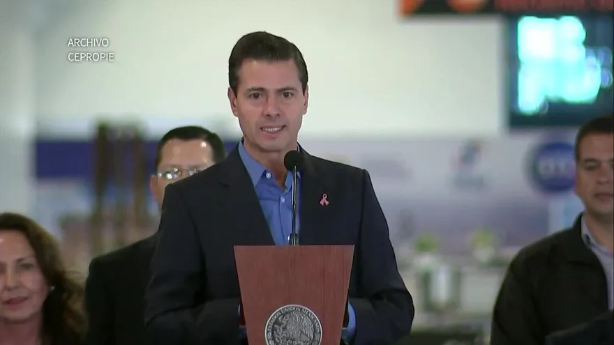 Presidente de México y antecesor, acusados por defensa del Chapo