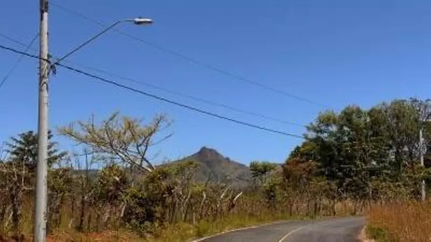 Más de 395 hogares de Coclé acceden a la electricidad en proyectos impulsados por la Oficina de Electrificación Rural