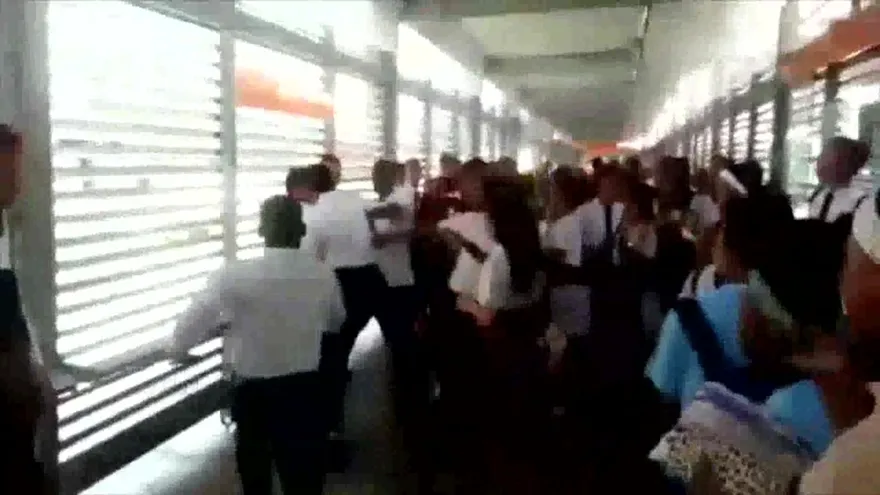 Violencia estudiantil en zona paga