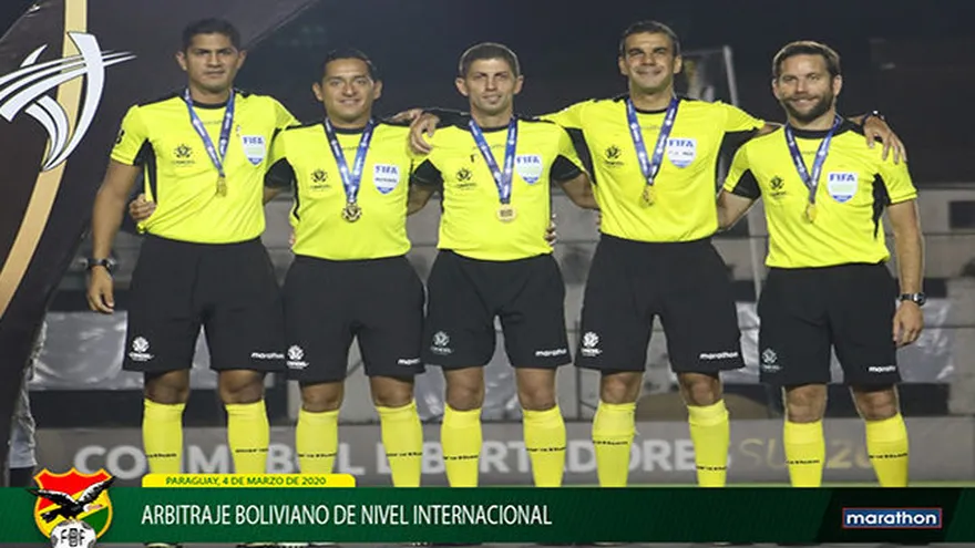 Árbitros de fútbol de Bolivia piden ayuda económica por crisis por coronavirus