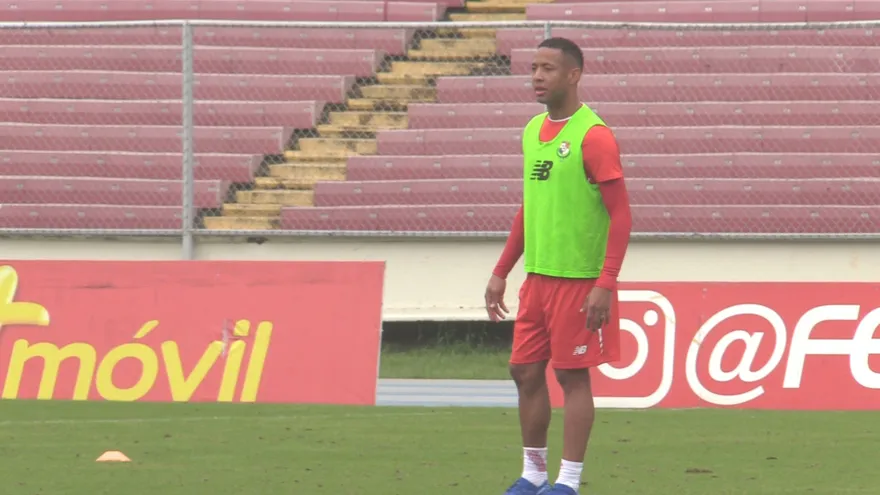 Gabriel Torres contento con la nueva camada de jugadores que llega a la Sele