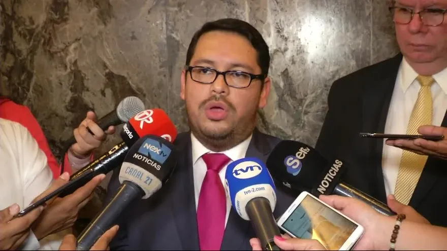 Presentan proyecto de ley para lograr carril exclusivo para Metrobús en los corredores