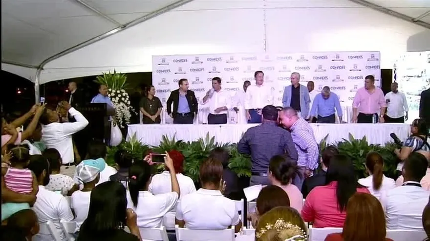 Juan Carlos Varela inaugura el emblemático parque 5 de Noviembre en Colón