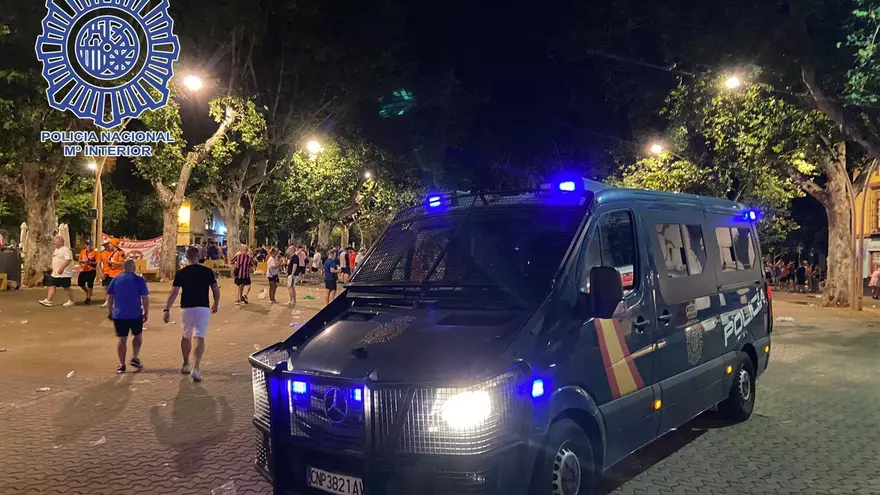 Detienen a cinco aficionados del Eintracht por altercados en Sevilla previo a la final de la Europa League