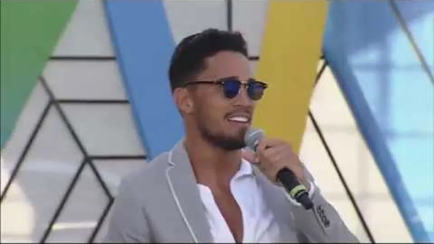 ¡Rommelito puso a salsear a todos al ritmo de Jerry Rivera!