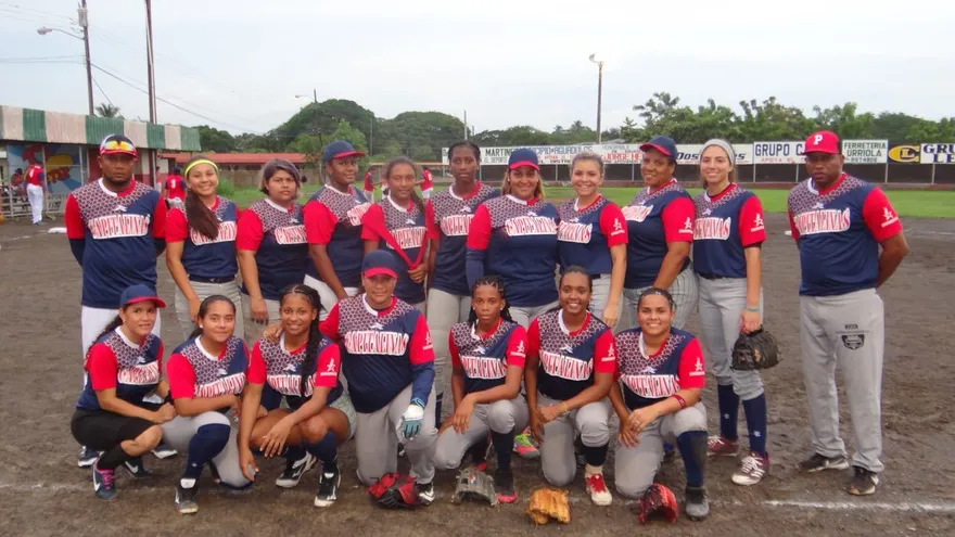 Capitalinas son las campeonas de Liga Superior de Softbol Femenino
