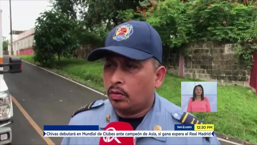 Bomberos atienden emergencia por químico en Las Acacias