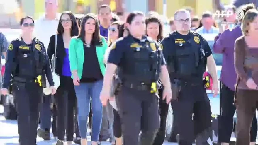 Nuevo tiroteo en EEUU deja al menos 14 muertos