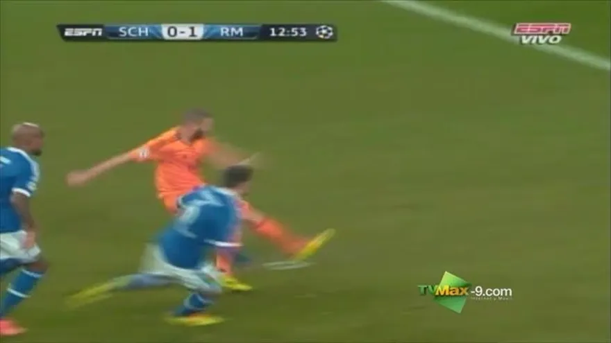 Gol de Benzema - FC Schalke 0-1 Real Madrid